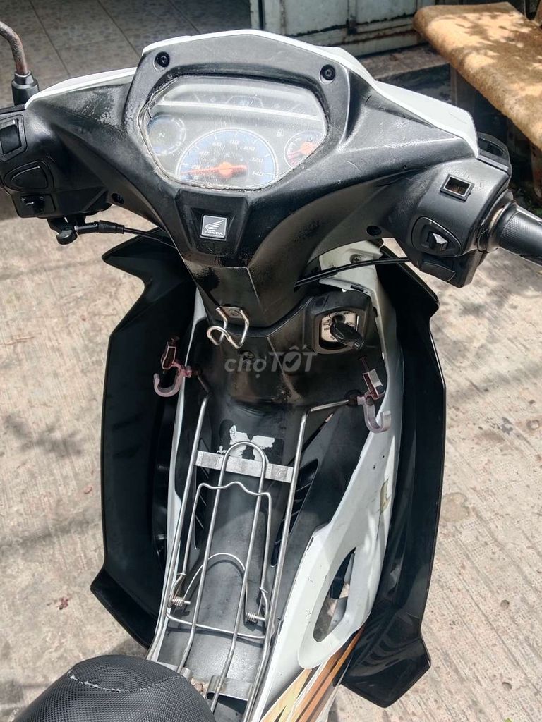 Wave Honda blade biển Sài Gòn. Mua bán Xe máy tại Quận Bình Tân Tp Hồ Chí Minh được đăng bởi Dịch vụ Cát Tường  hình 4