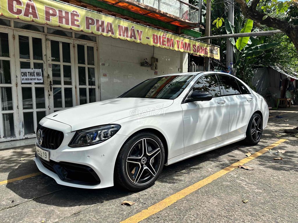 Mercedes Benz  C300 AMG - 55000 km. Mua bán Ô tô tại Huyện Hóc Môn Tp Hồ Chí Minh được đăng bởi Ngân hình 1