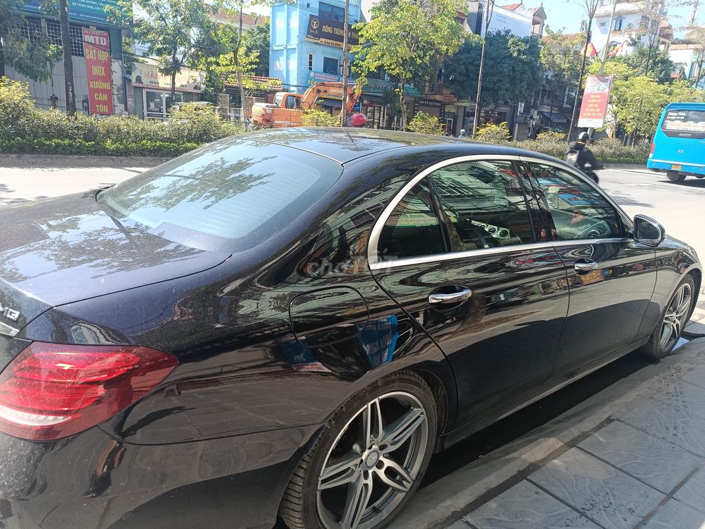 Mercedes-Benz E300 AMG 2017 Đen 108000km. Mua bán Ô tô tại Huyện Đan Phượng Hà Nội được đăng bởi Ho Quang hình 2