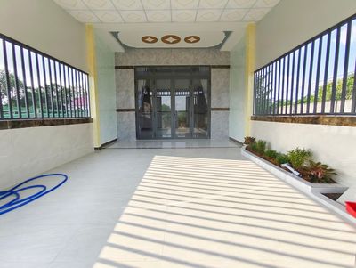 Nhà mới xây 1 xẹt đường lục viên, huyện đức hòa long an giá 2,2 tỷ. Mua bán nhà ở tại Huyện Đức Hòa Long An được đăng bởi NGUYỄN VĂN THẢO
