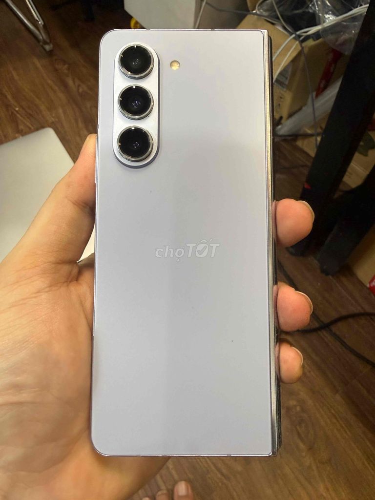 Samsung Galaxy Z Fold5 256GB xanh. Mua bán Điện thoại tại Quận 10 Tp Hồ Chí Minh được đăng bởi Jay Lee hình 1