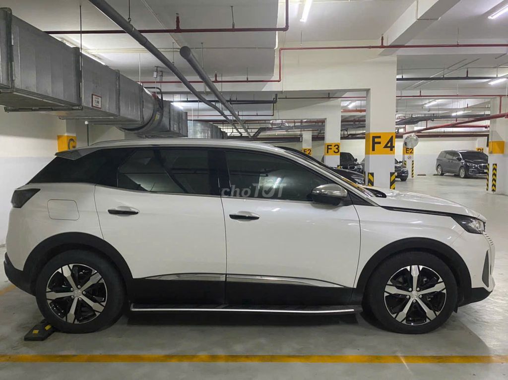 Peugeot 3008 2021 Allure Trắng - 9.000 km