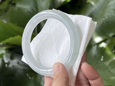 Vòng tay Ni 56+ chột 10mm. Mua bán Phụ kiện thời trang khác tại Huyện Hòa Thành Tây Ninh được đăng bởi manh nguyen