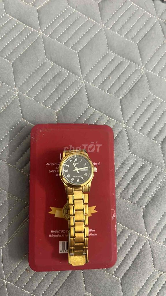 Đồng hồ Casio Nữ Kim loại Vàng. Mua bán Đồng hồ tại Huyện Phúc Thọ Hà Nội được đăng bởi NGUYỄN VĂN DƯƠNG hình 1