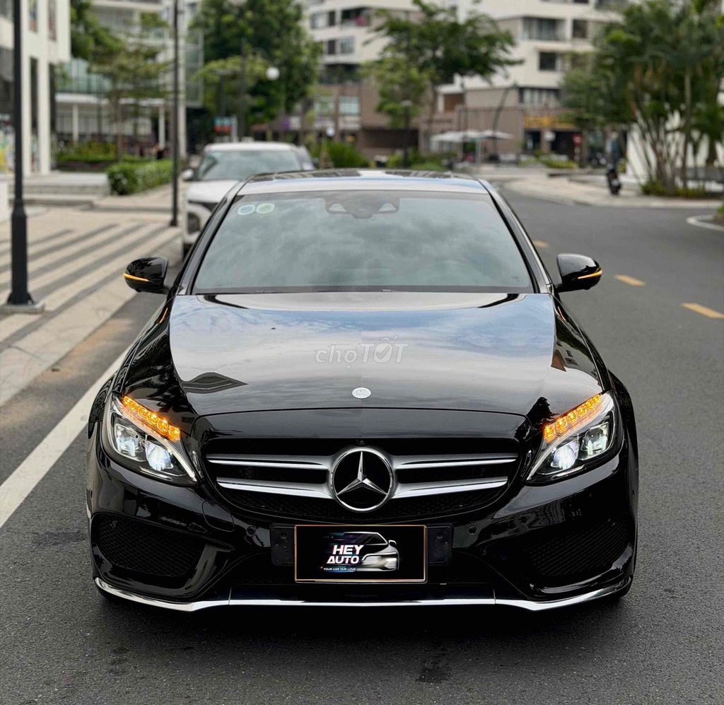 Мерседес C300 AMG 2017 — 57 000 км (зин)