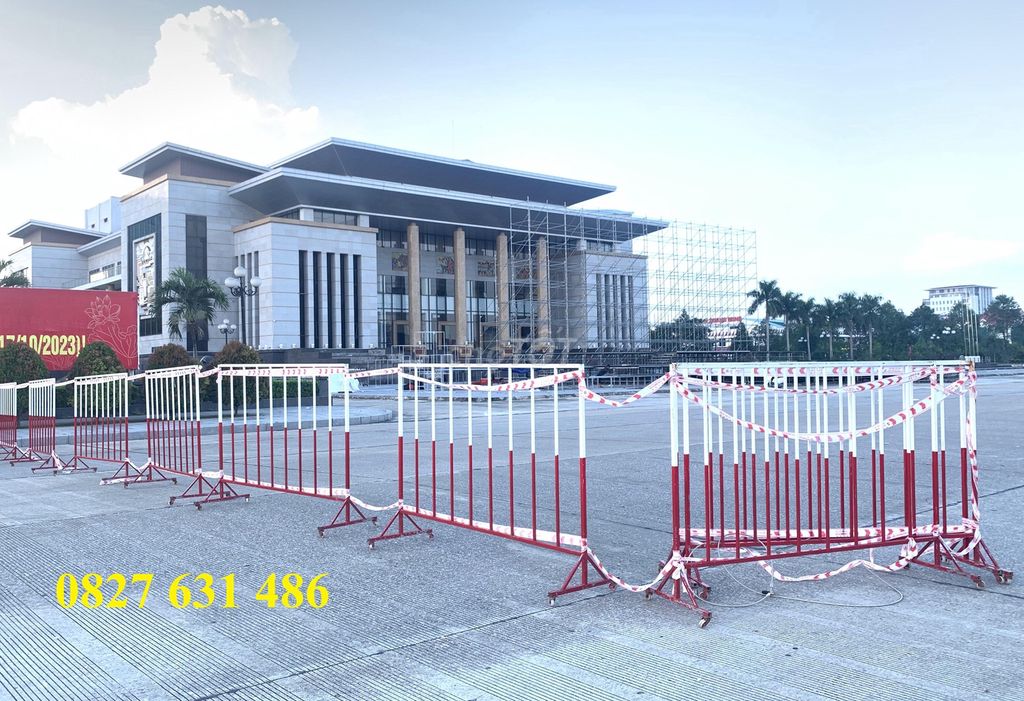 Hàng rào sự kiện, Hàng rào kiểm soát, Hàng rào sắt. Mua bán Đồ chuyên dụng, Giống nuôi trồng tại Quận Bắc Từ Liêm Hà Nội được đăng bởi Chi Trần hình 1