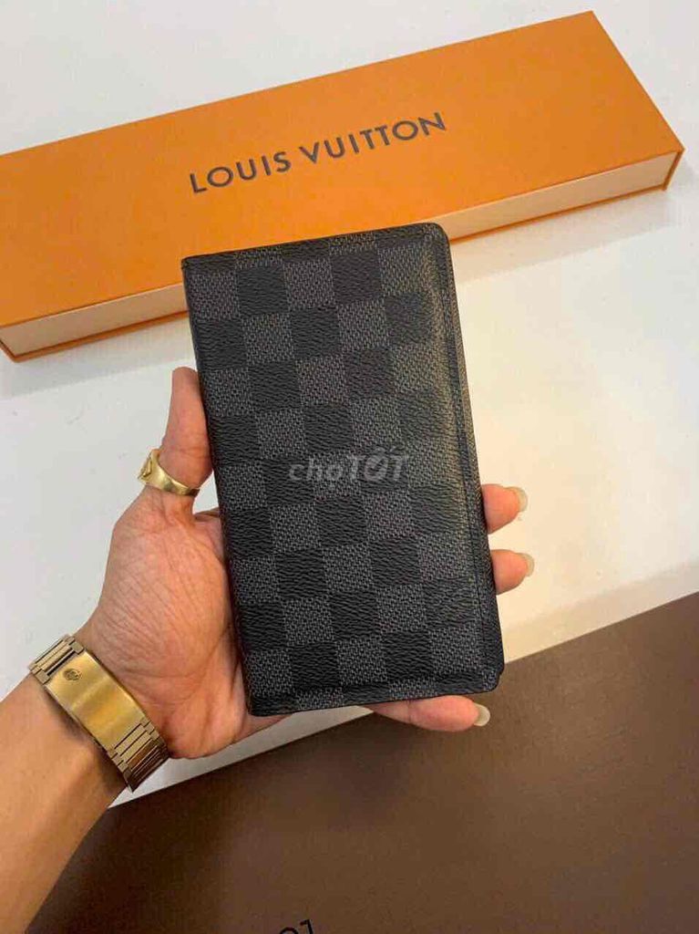 Ví LV  Unisex Like new 2hand. Mua bán Túi xách tại Huyện Nhà Bè Tp Hồ Chí Minh được đăng bởi Hoàng Phúc hình 1