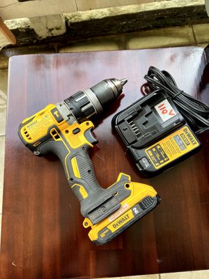 Khoan pin DeWALT 21v - DCD796 chính hãng .. Mua bán Đồ chuyên dụng, Giống nuôi trồng tại Quận Phú Nhuận Tp Hồ Chí Minh được đăng bởi Nguyen Anh