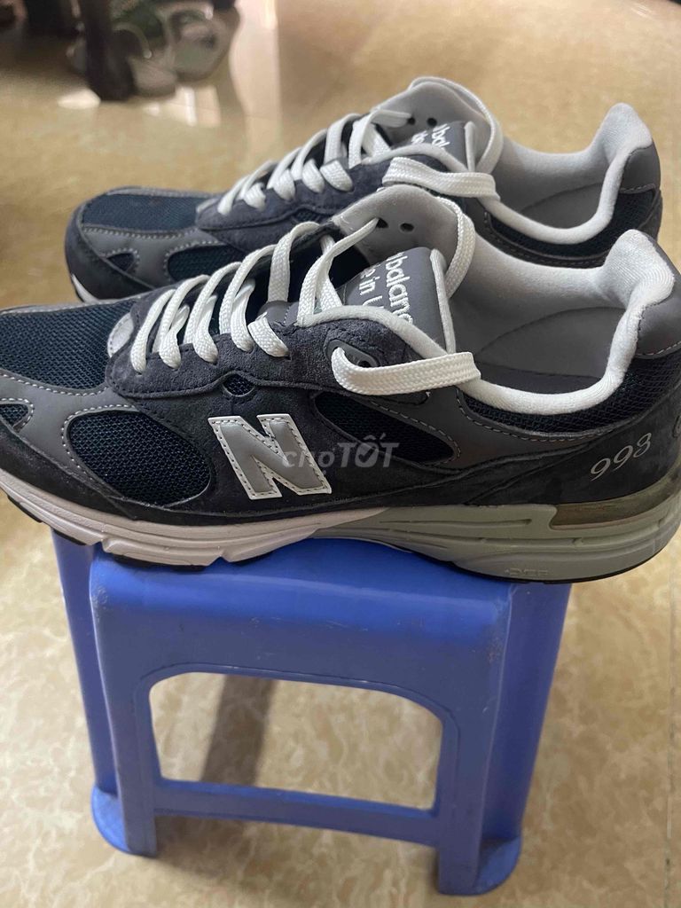 Giày thể thao New Balance 993 mới 99%. Mua bán Giày dép tại Quận Hoàng Mai Hà Nội được đăng bởi Tuấn Nguyễn hình 1