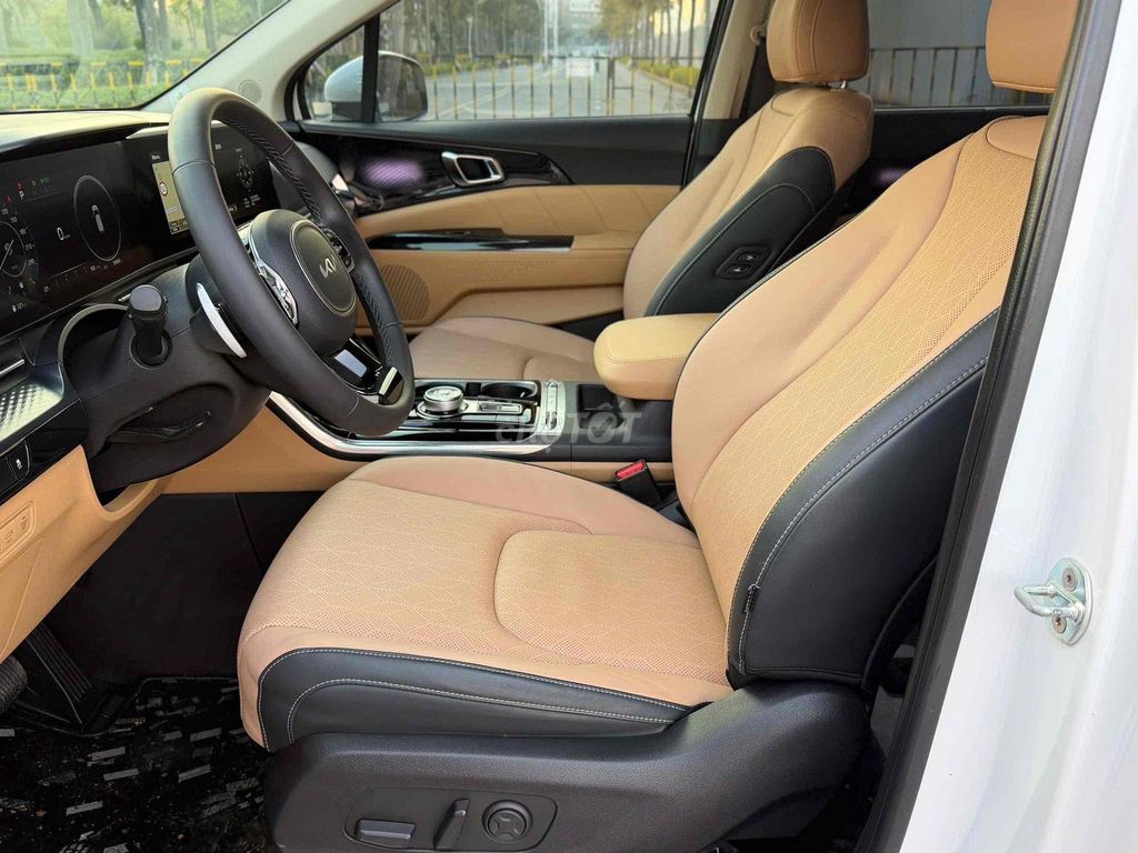 Kia Carnival Premium 2.2D 8S sx  2024. Mua bán Ô tô tại Quận Cầu Giấy Hà Nội được đăng bởi Auto 6666 hình 10
