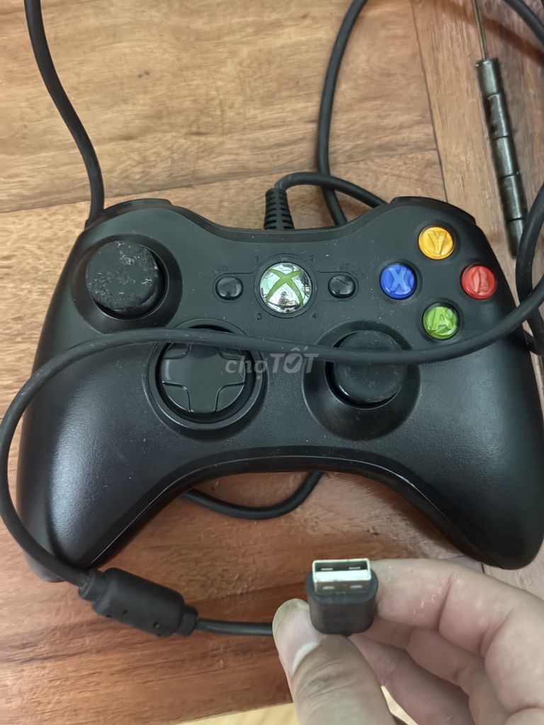 Tay cầm Xbox 360 Đen còn sử dụng tốt. Mua bán Thiết bị chơi game tại Huyện Đông Anh Hà Nội được đăng bởi Anh Hipz hình 1
