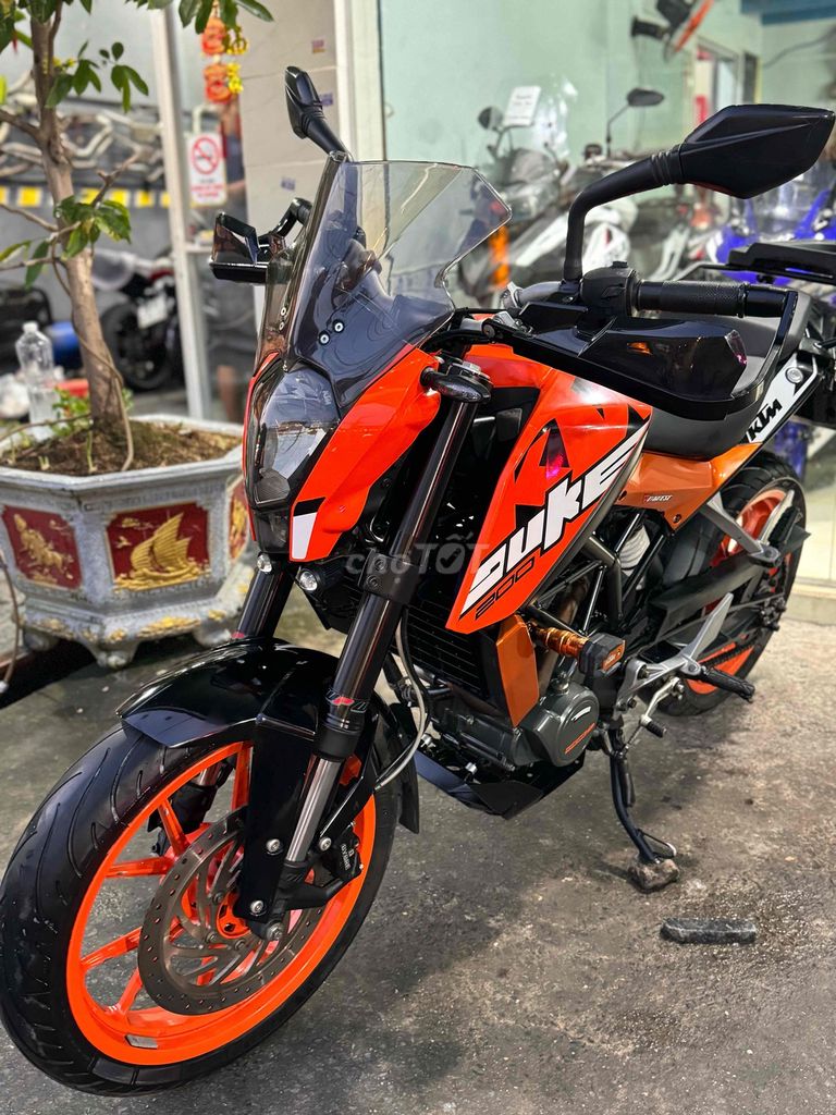 Cần bán KTM Duke 200 2019 Biển 49 9 chủ. Mua bán Xe máy tại Quận Bình Tân Tp Hồ Chí Minh được đăng bởi Việt Motor Bình Tân hình 4