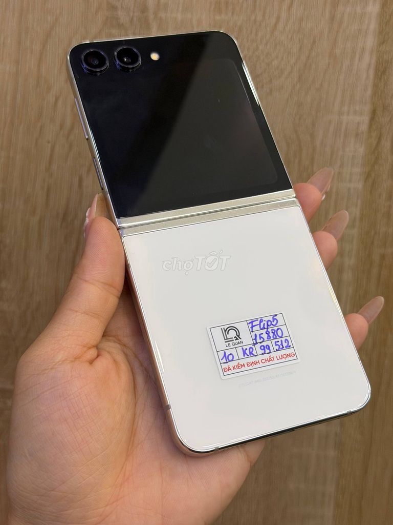 Samsung Galaxy Z Flip5 🤍 Cream gập sang xịn. Mua bán Điện thoại tại Quận 10 Tp Hồ Chí Minh được đăng bởi Lê Quân Mobile hình 1