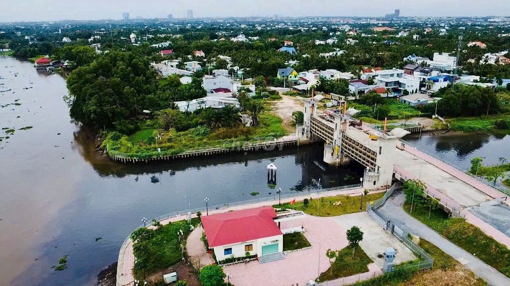 230m2(10x23) lô đất mặt tiền view bờ sông SG - KDC bàn cờ, full thổ cư