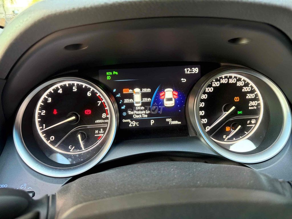 Camry 2019 2.5Q có thương thảo. Mua bán Ô tô tại Quận Gò Vấp Tp Hồ Chí Minh được đăng bởi Nguyễn An hình 11