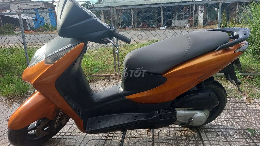 Honda Dylan màu Cam. Mua bán Xe máy tại Huyện Dương Minh Châu Tây Ninh được đăng bởi Muốn hình 2