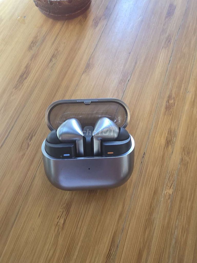 Tai nghe Samsung Galaxy Buds 3 Pro Bạc. Mua bán Tivi, Âm thanh tại Quận Tân Bình Tp Hồ Chí Minh được đăng bởi Hieu Vu hình 1