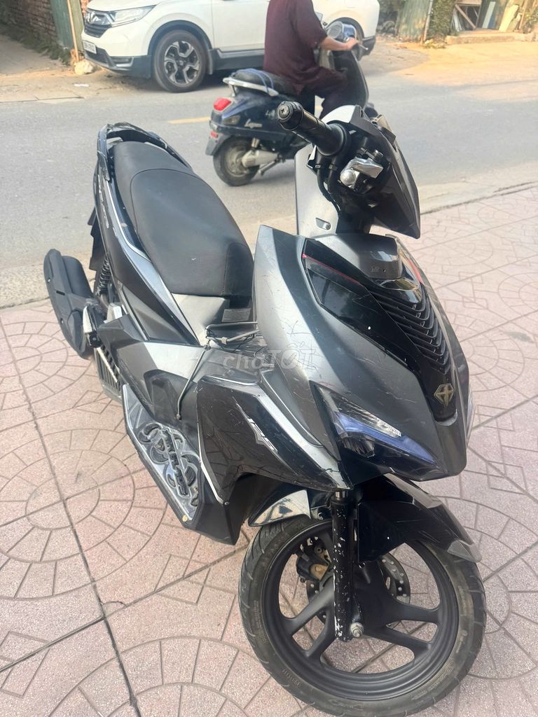 Honda Air Blade 125cc 2018 серо-чёрный 40000 км