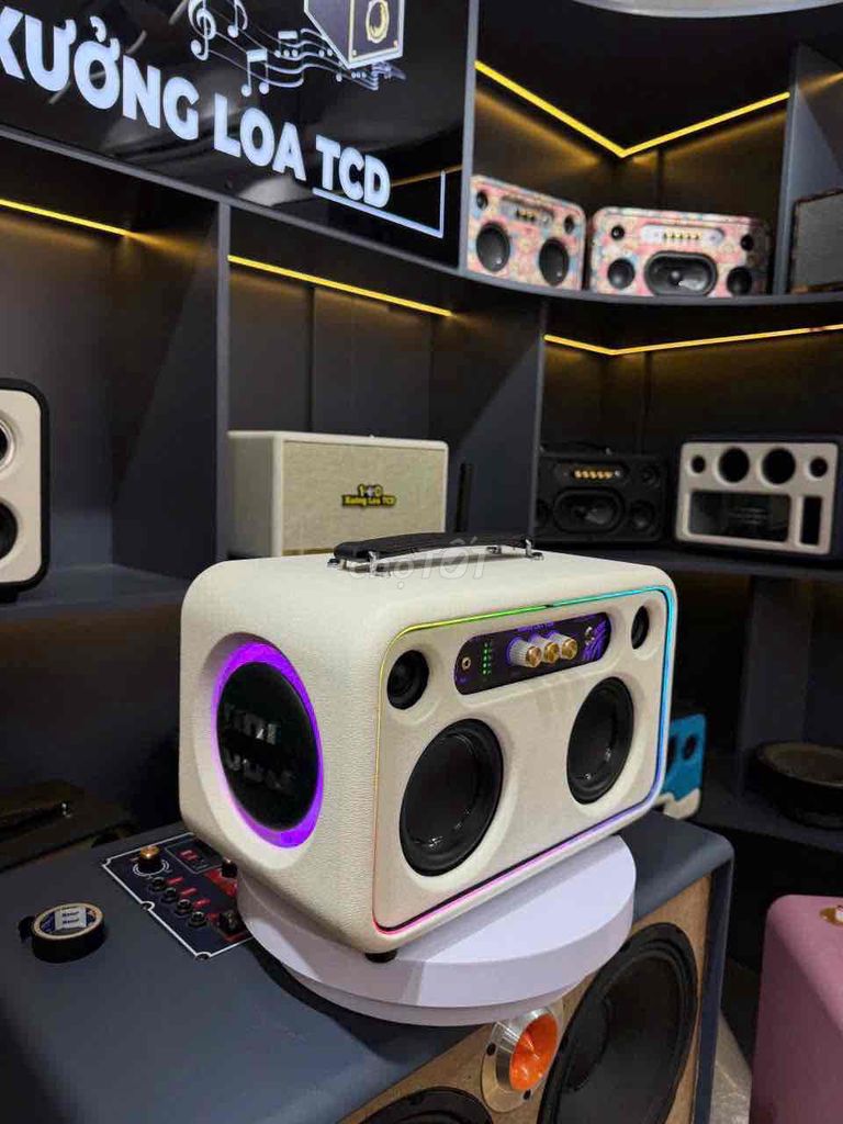 Loa Bluetooth JBL Boombox 2 Trắng. Mua bán Tivi, Âm thanh tại Quận Hoàng Mai Hà Nội được đăng bởi King Hi End Shop hình 1