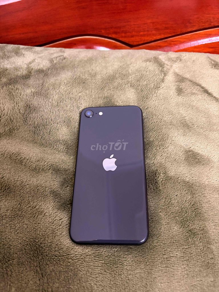 Apple iPhone SE 2020 64GB Đen. Mua bán Điện thoại tại Quận Đống Đa Hà Nội được đăng bởi Trung Trần Văn hình 1