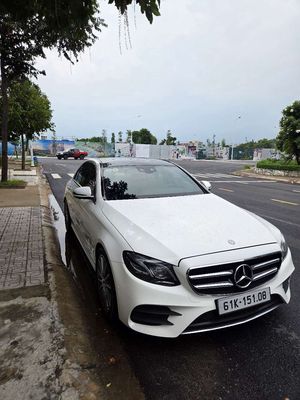 Mercedes-Benz E300AMG màu trắng. Mua bán Ô tô tại Thành phố Dĩ An Bình Dương được đăng bởi Le Hoang Minh