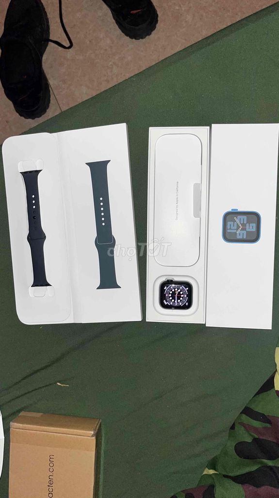 apple watch SE (gen 2) gps 40mm midnight pin 100%