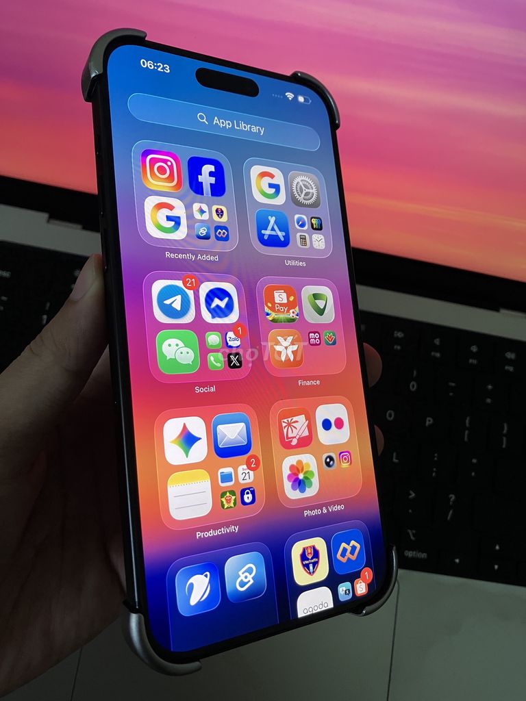 Apple iPhone SE (2016), iPhone 15 Pro Max. Mua bán Điện thoại tại Quận Tân Bình Tp Hồ Chí Minh được đăng bởi Huy hình 1