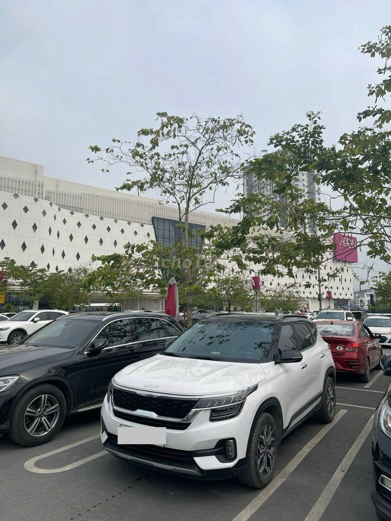 Kia Seltos 2023 1.6 Trắng. Mua bán Ô tô tại Quận Hà Đông Hà Nội được đăng bởi Dương Thành hình 1