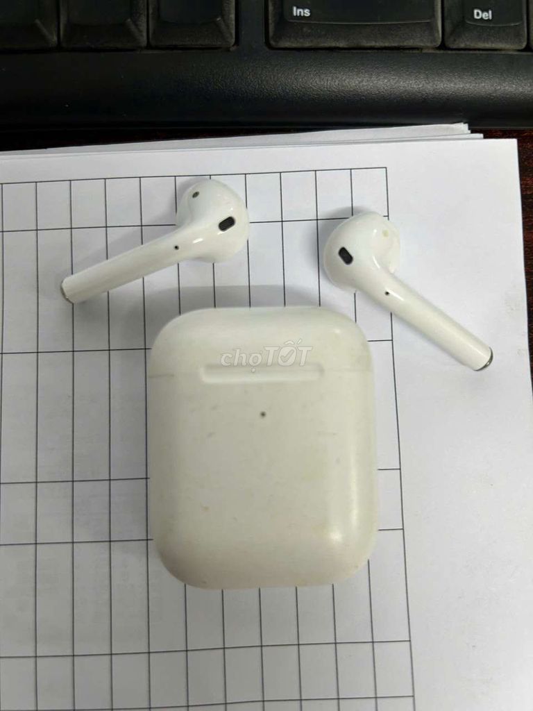 Tai nghe Airpods 2 A2031. tai nghe còn mới đẹp. Mua bán Tivi, Âm thanh tại Quận 11 Tp Hồ Chí Minh được đăng bởi Quốc Huy hình 1