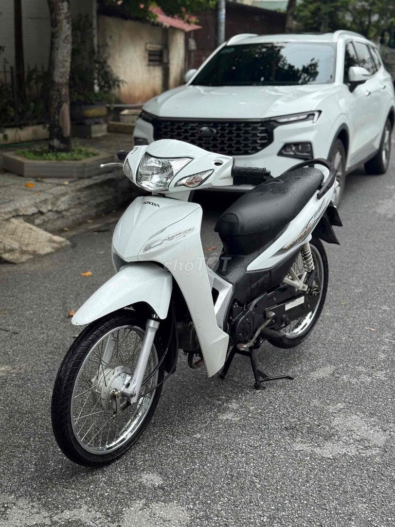 Honda Wave 110 2017 оригинальный белый в отличном состоянии