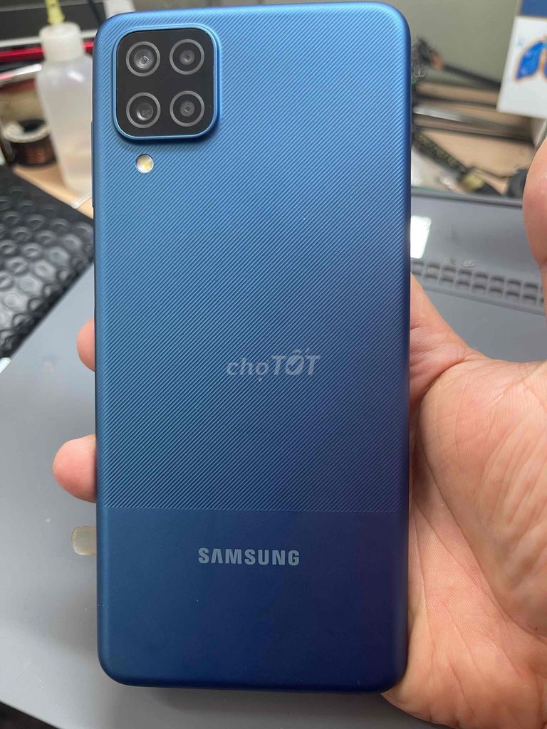 Samsung Galaxy A12 128GB Xanh. Mua bán Điện thoại tại Thành phố Huế Thừa Thiên Huế được đăng bởi Khánh hình 1
