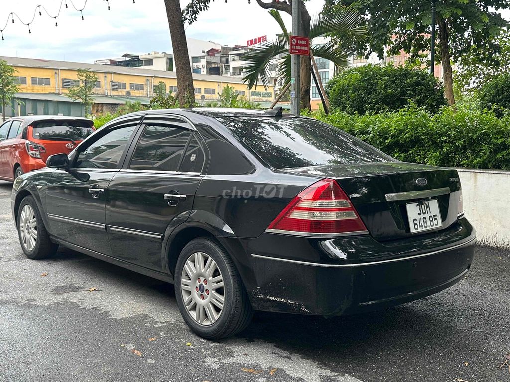 Ford Mondeo 2.0 Черный