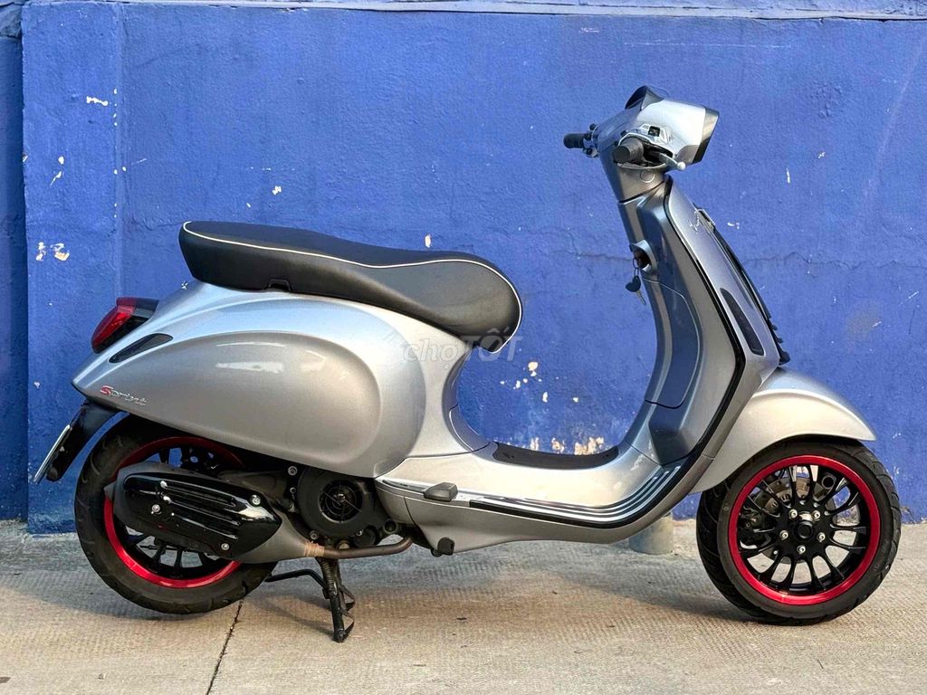 Vespa Sprint 2021 iget.abs, 15 тыс. км, 9 мастеров по имени