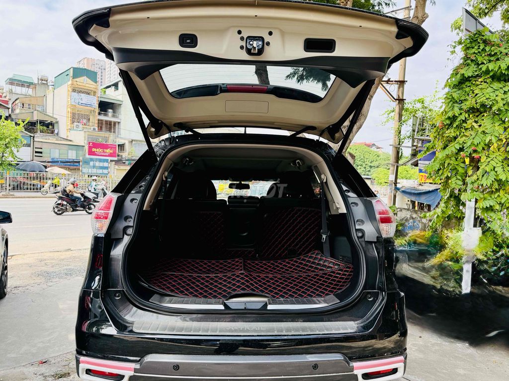 Nissan X-trail 2.5 Awd Premium. Mua bán Ô tô tại Quận Hoàng Mai Hà Nội được đăng bởi Phạm quang đồng hình 9