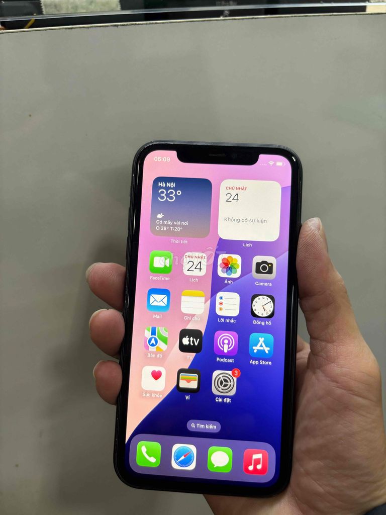 iPhone 11 Đen zin all quốc tế pin 100. Mua bán Điện thoại tại Quận Ninh Kiều Cần Thơ được đăng bởi everest hình 1