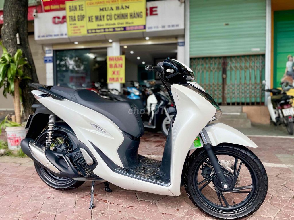 Хонда SH 125 2025 Белая автоматическая 5000 км