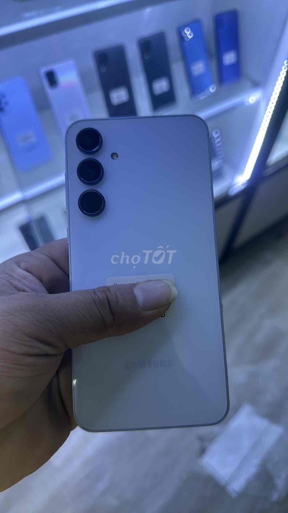 Samsung A55 5g Ram 12G bộ nhớ 256GB nguyên Zin đẹp. Mua bán Điện thoại tại Quận Bình Tân Tp Hồ Chí Minh được đăng bởi Lý Kiệt Store hình 1