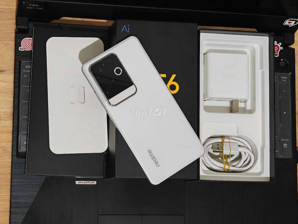 Realme GT 6 bản 12/256 Fullbox keng Active 08/2024