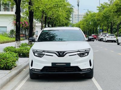 Vf8 plus trắng/ nâu bò 2022 pin SDI. Mua bán Ô tô tại Quận Tây Hồ Hà Nội được đăng bởi Nam Nguyễn Ô tô vinfast