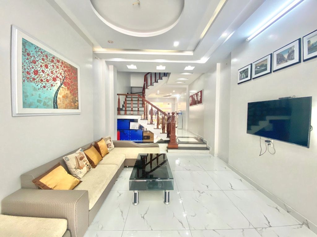 Cho thuê nhà Văn Cao, Hải An, 5 ngủ khép kín (80m2).