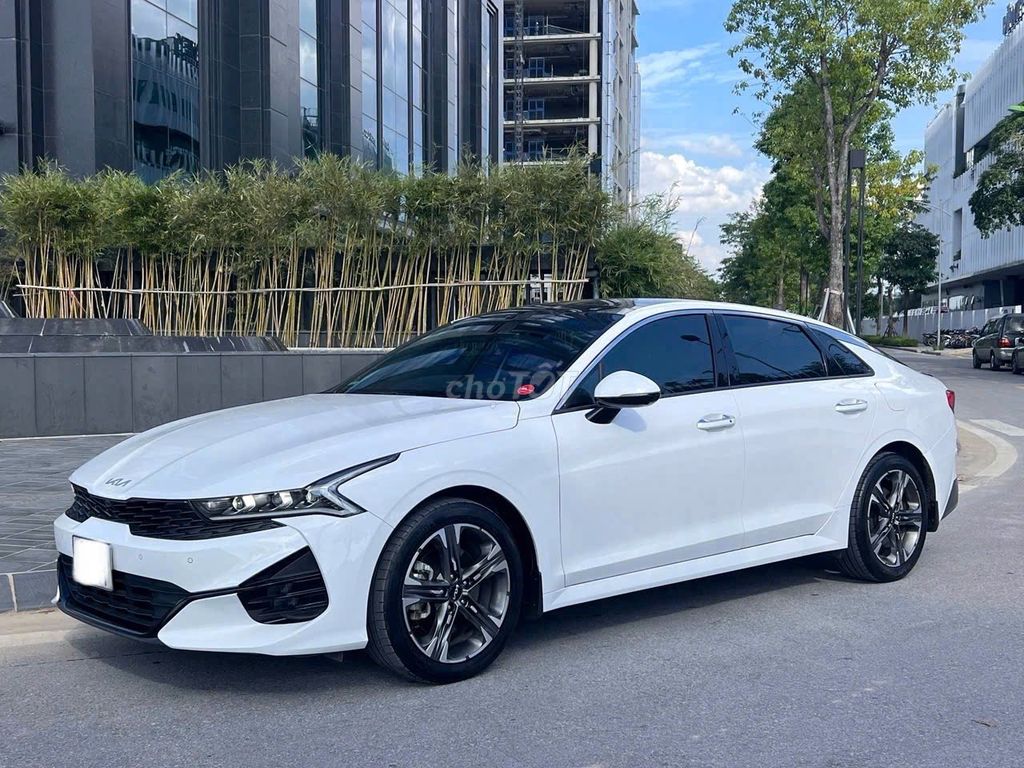 Kia K5 2,5 GT Line белый 2022-10000 км