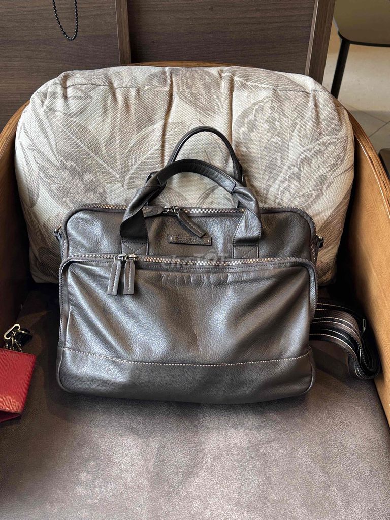Túi xách tay da thật Zegna đựng vừa tài liệu A4. Mua bán Túi xách tại Quận Đống Đa Hà Nội được đăng bởi Nếu muốn ngta sẽ tìm cách hình 1