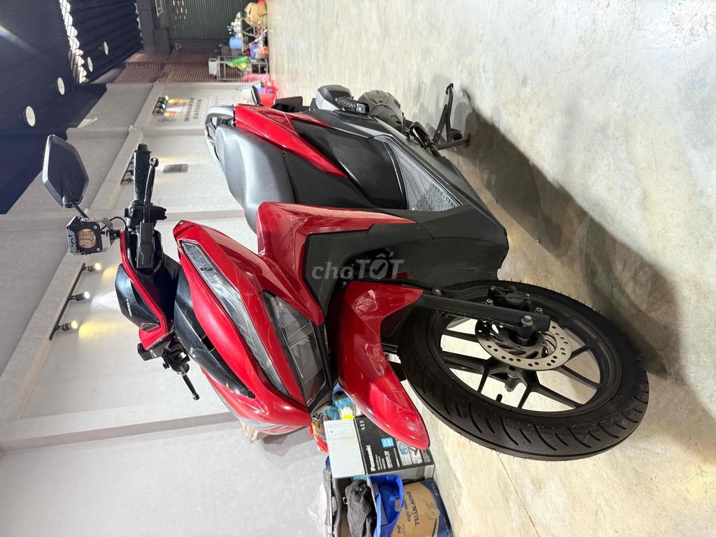 cần bán xe vario 125 2018 một chủ 40kkm