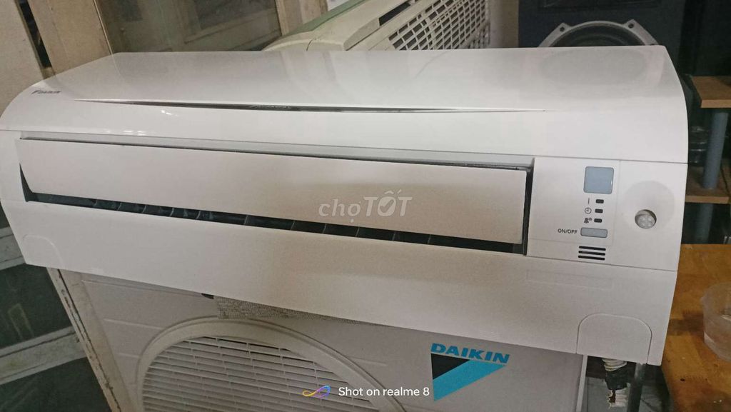 May lanh daikin 1hp