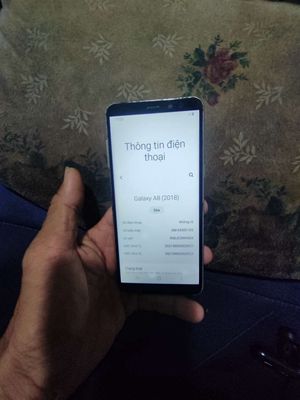 Samsung a8 2018 ram4/64full cn ít dùng dep như moi