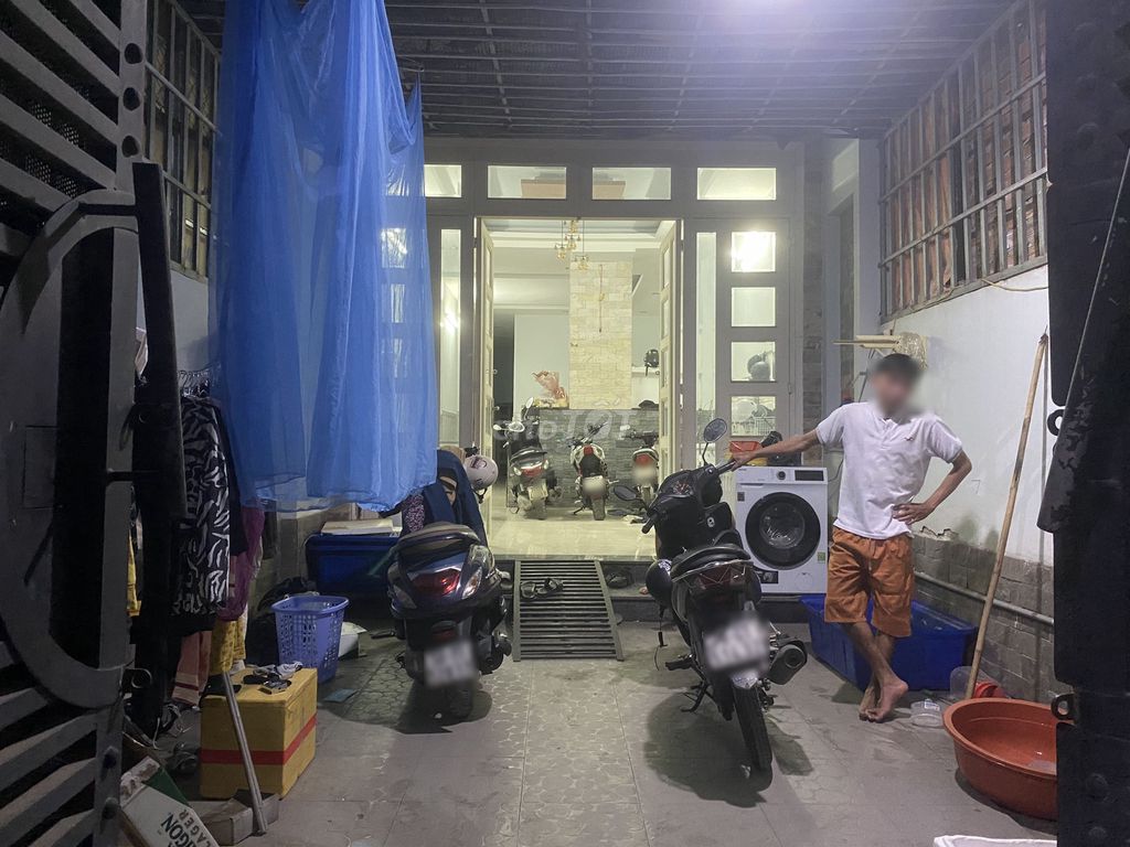 [Gấp] Bán nhà C4 4x25 HXH Lò Lu ngay Vinhomes Grandpark Chỉ 1 phút. Mua bán nhà ở tại Thành phố Thủ Đức Tp Hồ Chí Minh được đăng bởi ChiaKhoaNhaDat hình 1