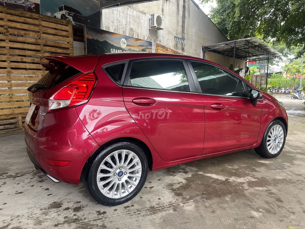 Fiesta 2015 1.5 AT Sport - Đỏ Boudeux zin. Mua bán Ô tô tại Huyện Hóc Môn Tp Hồ Chí Minh được đăng bởi Song Hành hình 4
