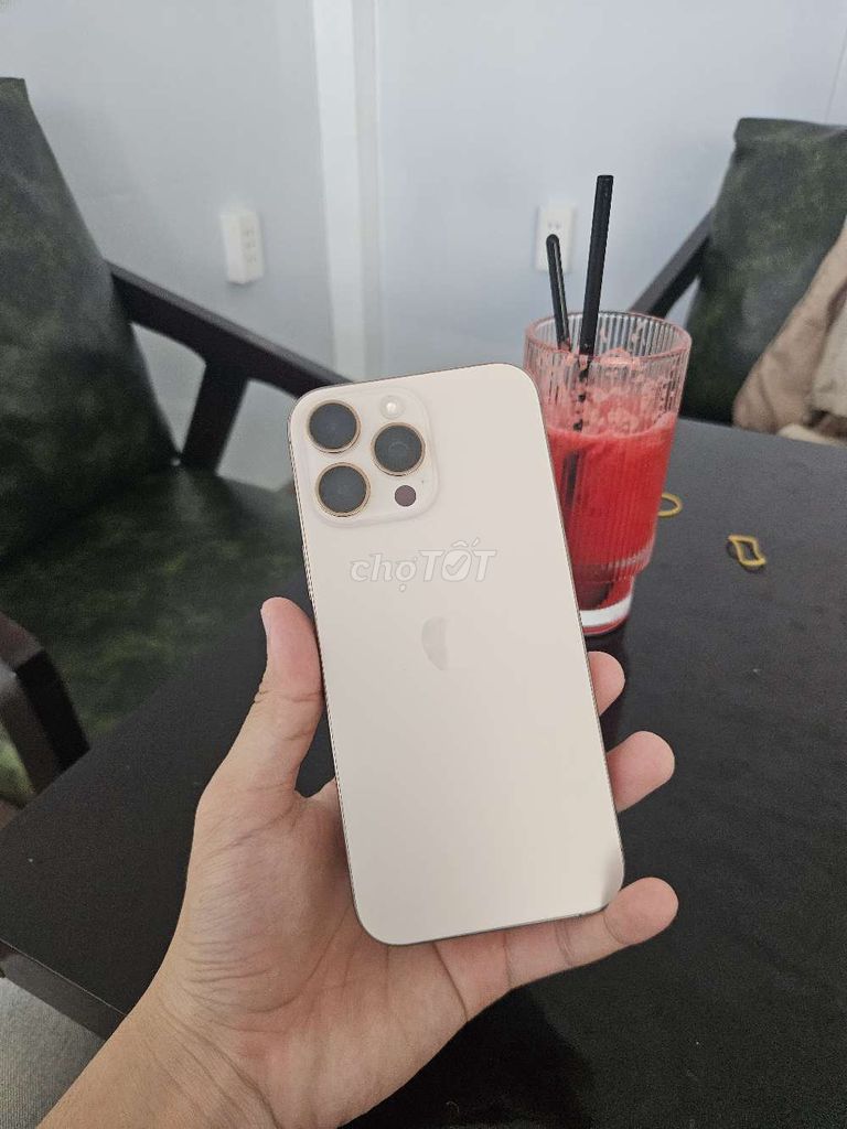 Apple iPhone 16 Pro Max 256GB Vàng Việt Nam. Mua bán Điện thoại tại Thành phố Tây Ninh Tây Ninh được đăng bởi Diệt Thuốc TN hình 1