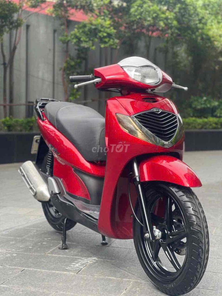 Honda SH 150i 2006 красный, импорт