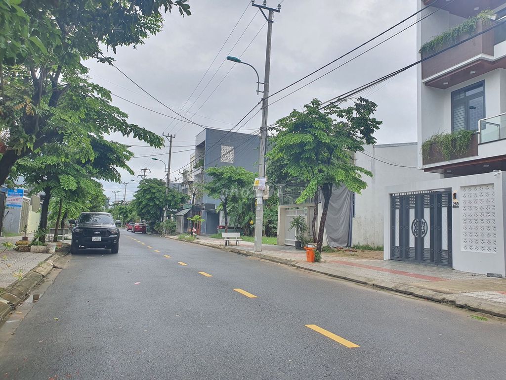 BÁN ĐẤT ĐƯỜNG THANH LƯƠNG 22 , ĐÔNG NAM , 100 M2- HOÀ XUÂN .